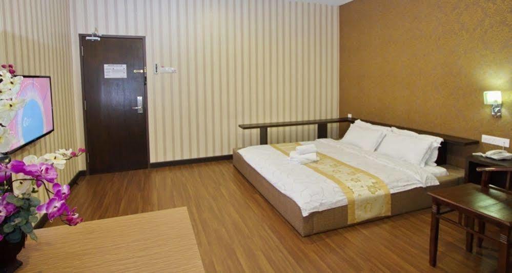 Hotel Tebrau Ct Τζόχορ Μπάχρου Εξωτερικό φωτογραφία